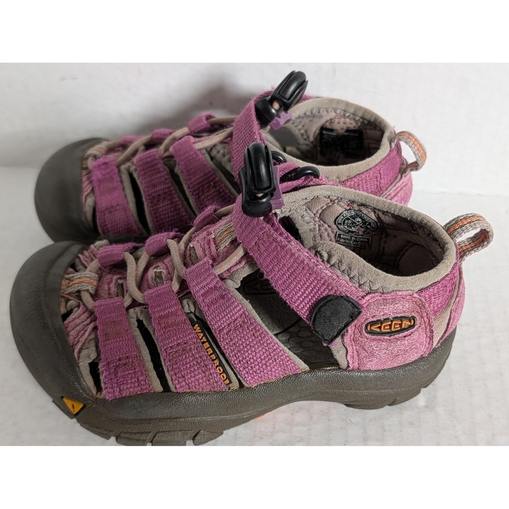 KEEN Newport H2 Girls Youth Size 8 Purple Waterproof Hiking Water Sandals